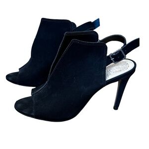 EUC Vince Camuto Catina Black Suede Peep Toe Sling Back Heel Sandal 6 1/2